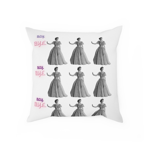 Queen Elizabeth Playful memorabilia Throw Pillow - Picture 1 of 3